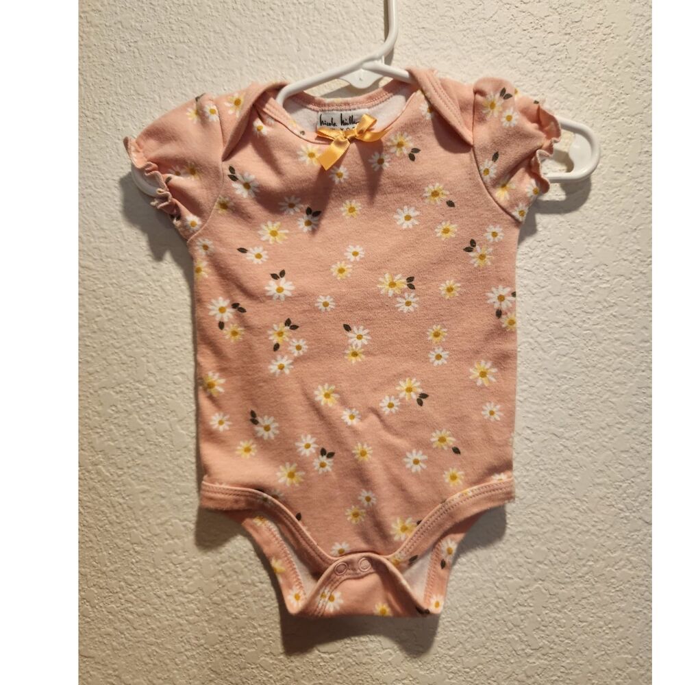 Nicole Miller Cotton Blend Floral Pink Short Sleeve Bodysuit 6/9M Snaps